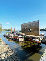 Café Entenwerder 1 auf der Elbe bei der Halbinsel Entenwerder, Hamburg, Deutschland