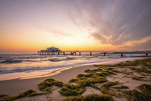  View of the Mikado Teahouse on the Seeschloesschenbruecke in Timmendorfer Strand, Baltic Sea, Ostholstein, Schleswig-Holstein, Germany 