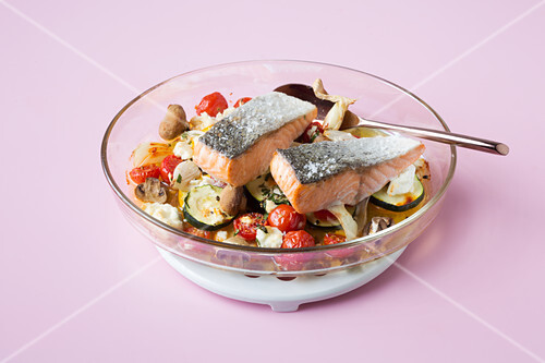 Salmon fillet with Mediterranean oven-roasted vegetables (keto cuisine)