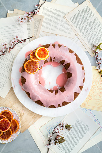 Blood orange and sour cream cake with caramelized orange slices