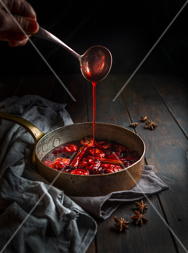 Roasted plums with cinnamon and star anise