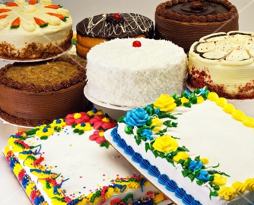 Assorted Bakery Cakes – buy images – StockFood